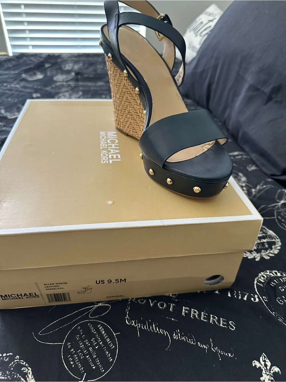 Michael Kors Ellen Wedge Leather Sandals – Admiral Blue/Black Size 9.5M US